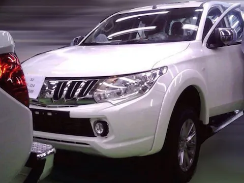 Mitsubishi Triton mới an toàn và sang hơn