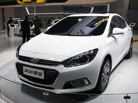 Ra mắt Chevrolet Cruze thế hệ 2 hoàn toàn mới