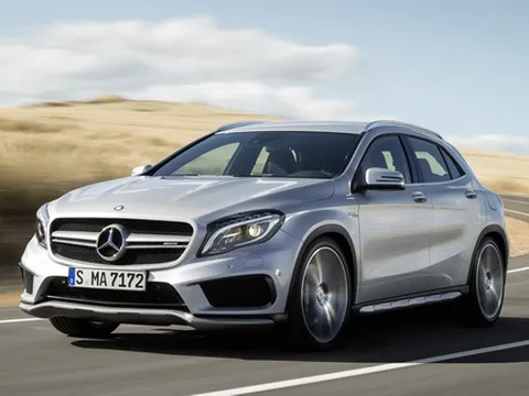 Mercedes GLA45 AMG: crossover nhỏ siêu khỏe