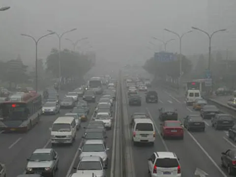 Đối phó với nắng chói và sương mù 