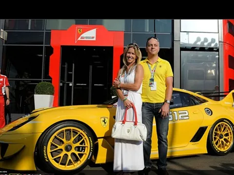 Khi ông chủ Google chơi xe !