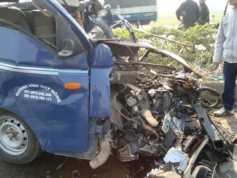 Tai nạn hy hữu vì chạy xe quá tốc độ