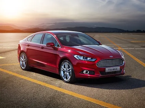 Ford Mondeo 2015 lộ diện