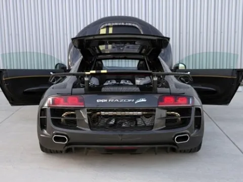 Tăng tốc lên 335km/h cùng Razor GTR-10  