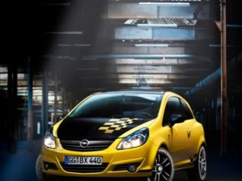 Màu sơn tuyệt đẹp Opel Corsa 2011