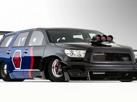 Chùm ảnh: Xế "độ" kì quái của Toyota