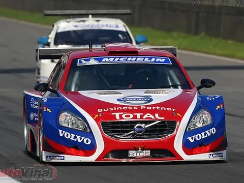 Volvo S60 BTCS - gương mặt mới của mùa giả Touring Car 2010