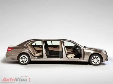 Mercedes E-class limo độ 6 cửa
