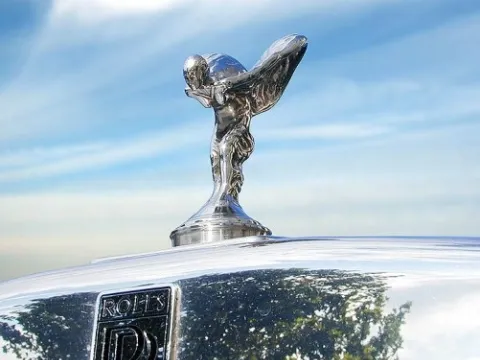 Rolls Royce có khả năng sẽ  sản xuất xe Hybrid