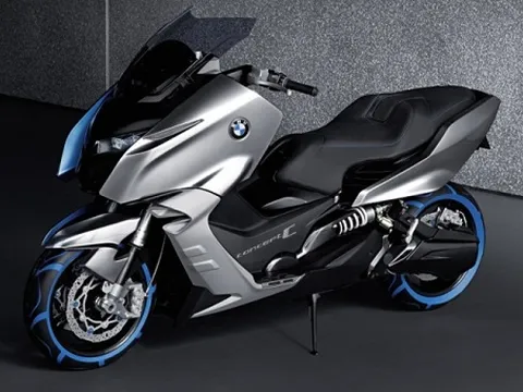 BMW tấn tông phân khúc xe tay ga phân khối lớn