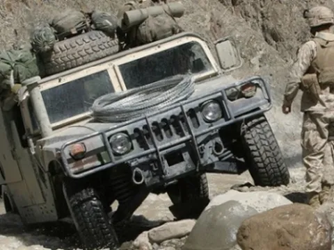 Cận cảnh “chiến binh” Humvee của quân đội Mỹ