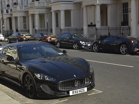 Sao Arsenal sắp đi tù 2 năm vì “đua xe”