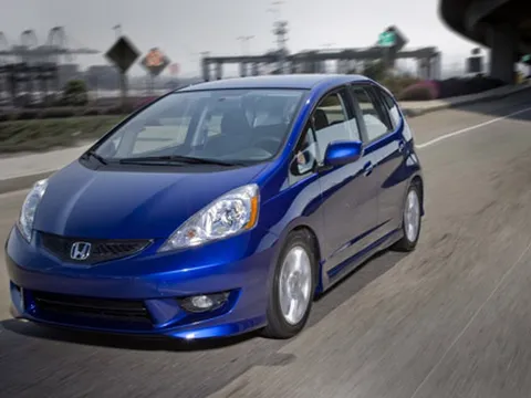 Tiện nghi mới trên Honda Fit 2011