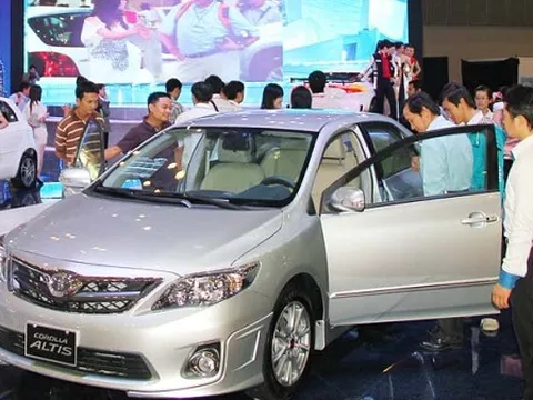 “Không thể cấm dân mua ôtô để hạn chế xe”