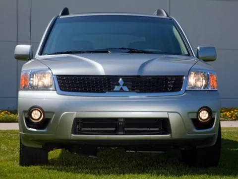  Mitsubishi Endeavor2010: Trở lại sau 5 năm
