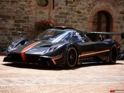 Pagani Zonda Revolucion: kết thúc vinh quang
