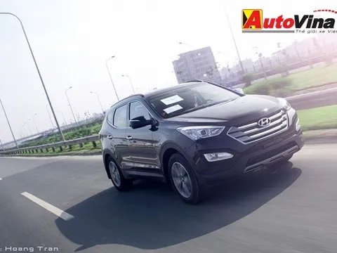 Đẳng cấp hơn với Hyundai Santa Fe 2013