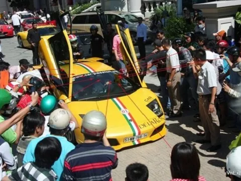 Chùm ảnh : khóc, cười vì siêu xe tại Việt Nam