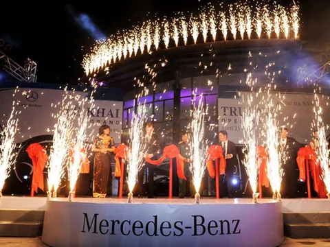 Mercedes-Benz Việt Nam "tấn công" miền Trung