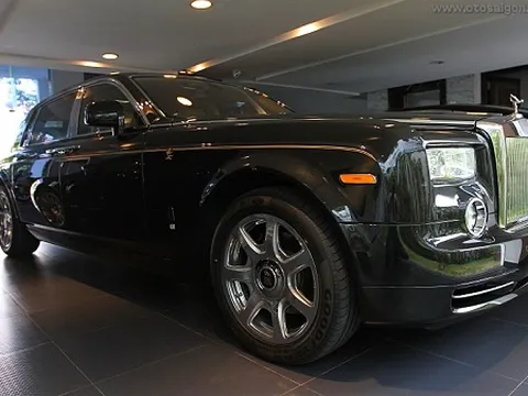 Thêm Rolls-Royce Rồng thứ 4 về Việt Nam