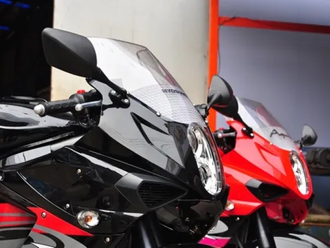 HYOSUNG AQUILA GT650R: Thương hiệu Hàn Quốc, lắp ráp tại Việt Nam