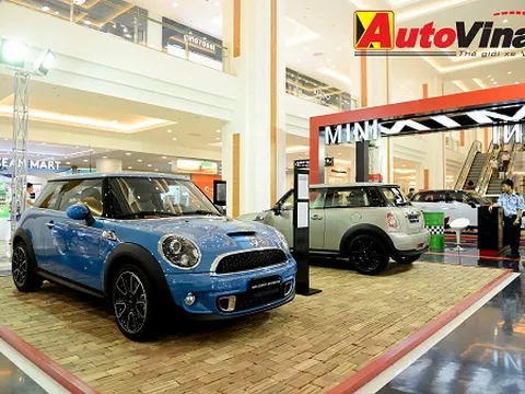 Cận cảnh 2 mẫu Mini Hatch chính hãng ở VN