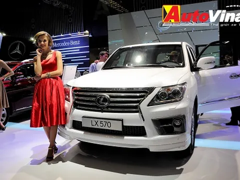 [VMS 2013] Lexus LX 570 chính hãng 