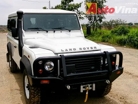 Land Rover Defender 2012 về Việt Nam