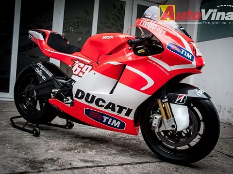 Cận cảnh xe đua MotoGP của Ducati ở Việt Nam