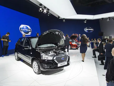Thương hiệu giá rẻ của Nissan "ế khách"