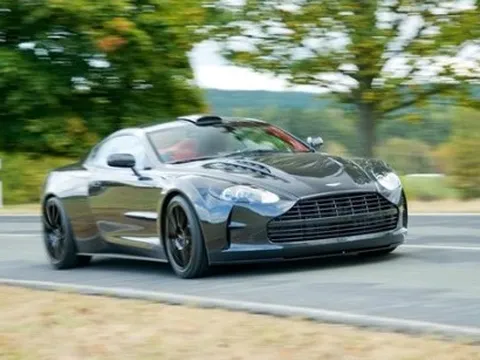 Aston Martin cũng ra phiên bản “rồng”