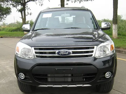 Lộ ảnh Ford Everest 2013 tại Việt Nam