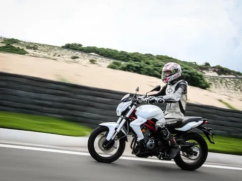Benelli điều chỉnh giá bán BN302 tại Việt Nam