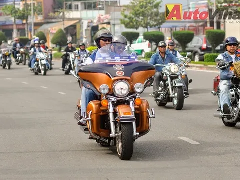Hàng trăm mô tô dự sinh nhật HOG Sài Gòn