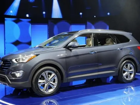 Santa Fe 2013 bản 7 chỗ đã đến Mỹ
