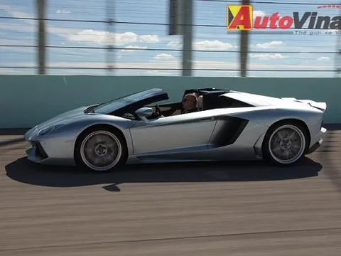 Lái thử "siêu mui trần" Aventador Roadster