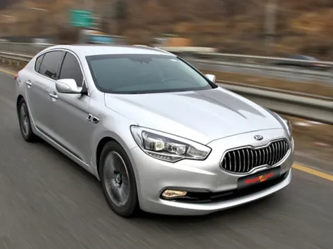 "Soi" từng chi tiết của Kia K9 sắp ra mắt