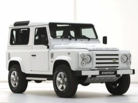 Ra mắt Land Rover Defender 90 Yachting Edition tại Essen Motor Show