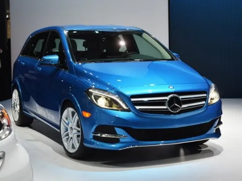 Mercedes B-Class "không tốn xăng" ra mắt