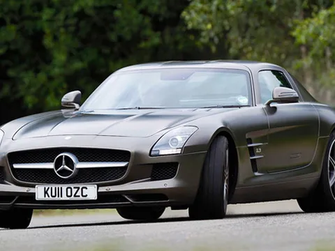 Mercedes-Benz SLC: đối thủ của Porsche 911?