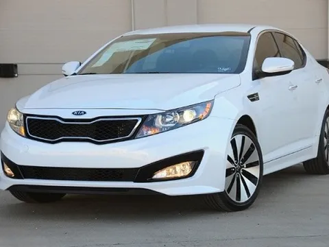 KIA K5 phiên bản mới có mặt tại Việt Nam