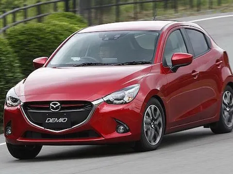 Lộ diện ảnh thực tế Mazda2 thế hệ mới 2015