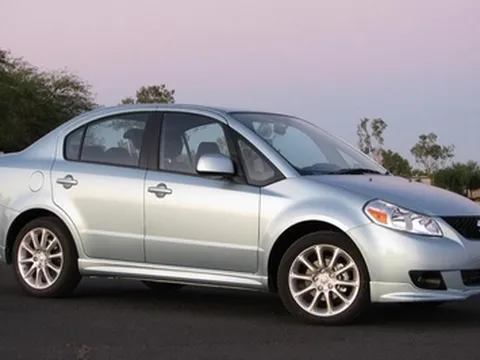  Suzuki thu hồi SX4, Grand Vitara và Equator 