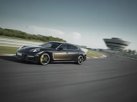 Porsche Panamera bản đặc biệt sắp tới VN