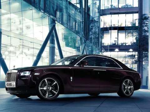 Rolls Royce ra mắt Ghost V-Specification
