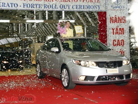 Thaco Kia xuất xưởng chiếc xe Cerato Forte đầu tiên