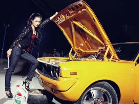 Miss Ngôi sao điệu đà bên Mustang
