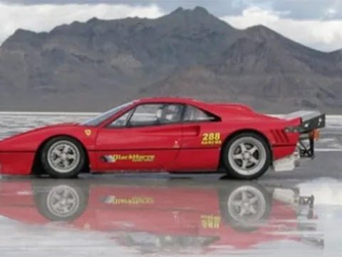 "Vua tốc độ” của làng xe thể thao