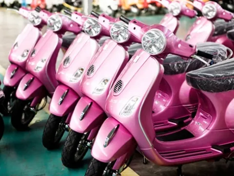 Piaggio Việt Nam giới thiệu Vespa LX hồng