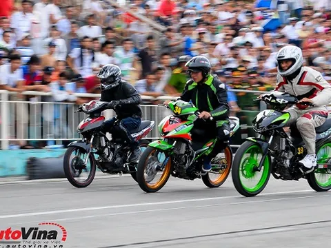 Nghẹt thở đua xe Yamaha Exciter tại Đà Nẵng